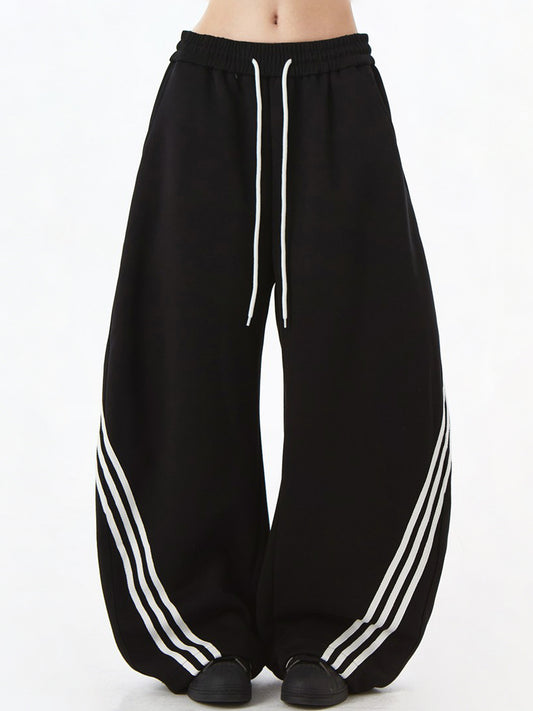 Ace Jolun Three‑Stripe Curved Sweatpants