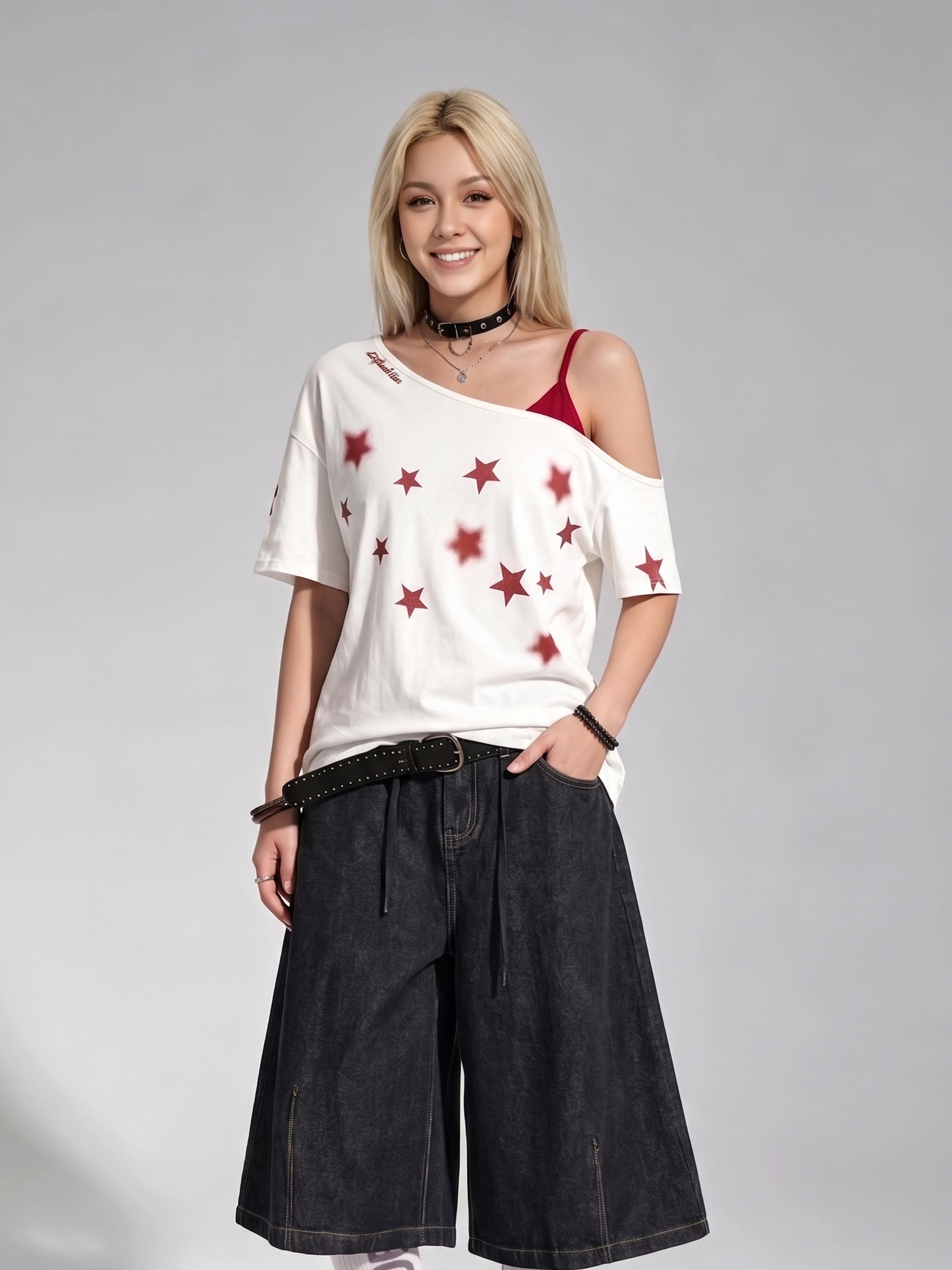 anna.outdoor Star Graphic Off-The-Shoulder Tee