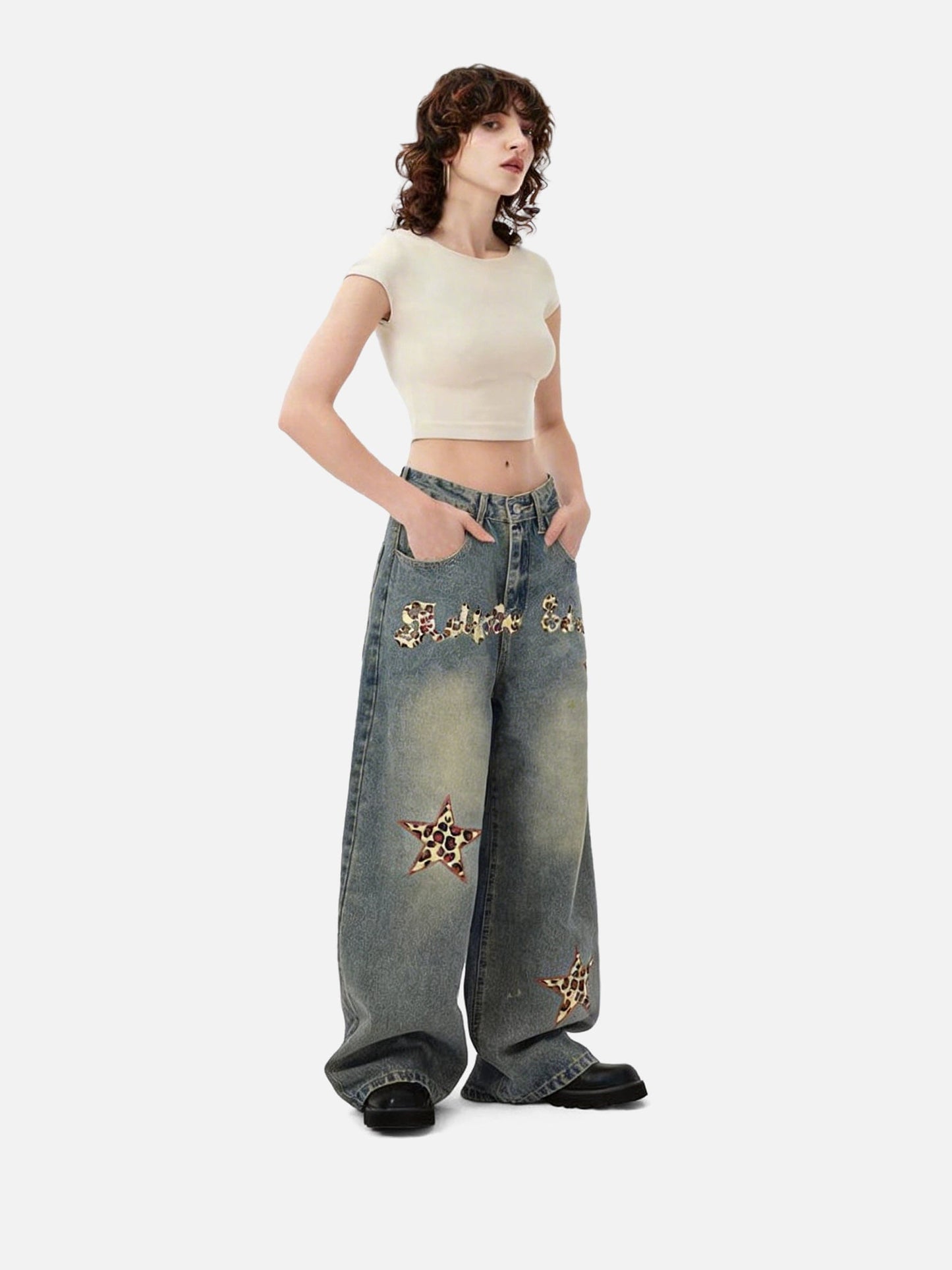 Pantalones vaqueros holgados Aelfric Eden con panel de leopardo y estrellas