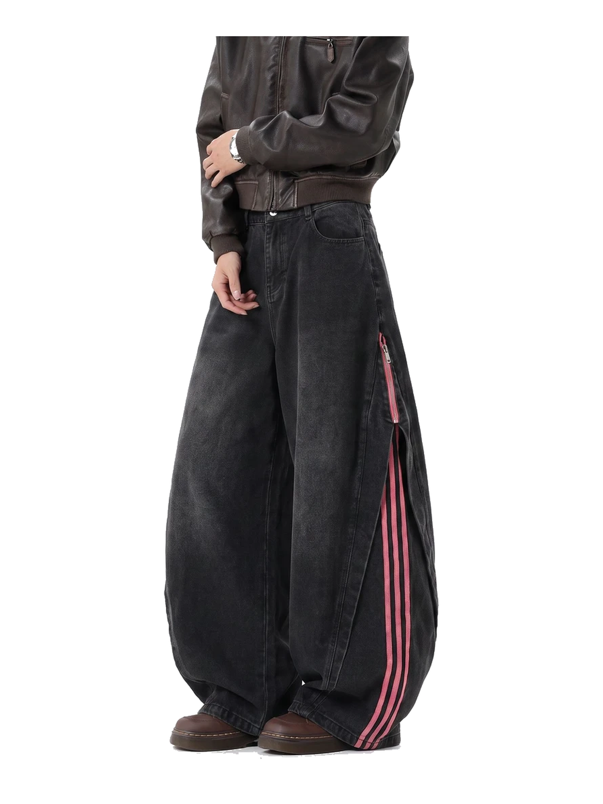 Contrast-Stripe Curved-Leg Jeans product image 5