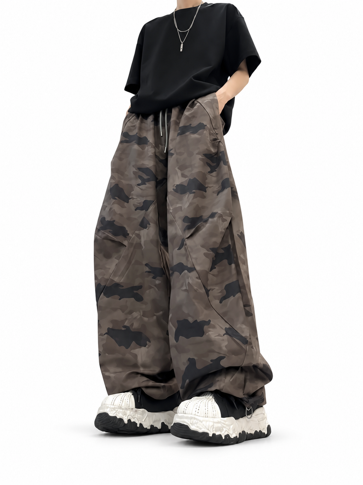 Lightweight Camo Curved-Leg Cargo Pants product image 6